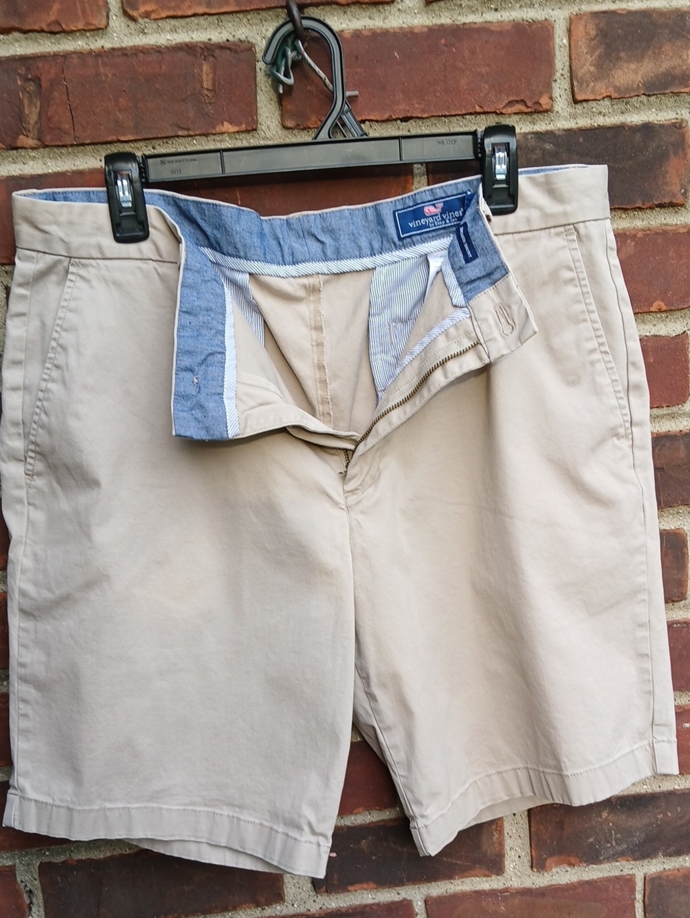 Vineyard Vines Men's Flat Front Khaki Shorts